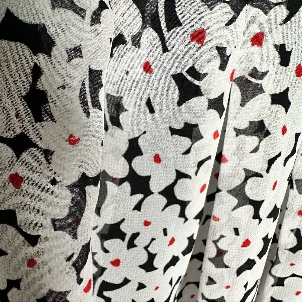 Max Studio small cold shoulder top - Picture 4 of 6